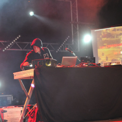 ARCHIVES 2011